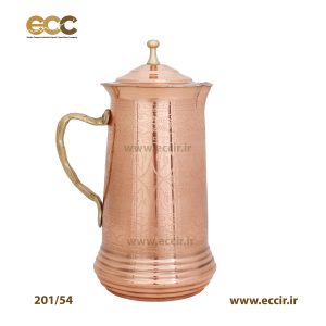 نام محصول : پارچ مسی درب دار طرحدار مشخصات محصول : ارتفاع 22 ، قطر 13 وزن 680 گرم ، کد 54/201 محصول فوق دارای پوشش نانو و رنگ ماندگار و فواید متعدد درمانی می باشد. درباره محصول: 1 - مناسب پذیرایی آب وانواع نوشیدنی 2 - دور از تماس مستقیم آتش و وسایل داغ کننده قرار گیرد. 3– با آب داغ و اشیاء زبر شسته نشود.