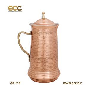 نام محصول : پارچ مسی درب دار چکشی مشخصات محصول : ارتفاع 22 ، قطر 13 وزن 680 گرم ، کد 55/201 محصول فوق دارای پوشش نانو و رنگ ماندگار و فواید متعدد درمانی می باشد. درباره محصول: 1 - مناسب پذیرایی آب وانواع نوشیدنی 2 - دور از تماس مستقیم آتش و وسایل داغ کننده قرار گیرد. 3– با آب داغ و اشیاء زبر شسته نشود.